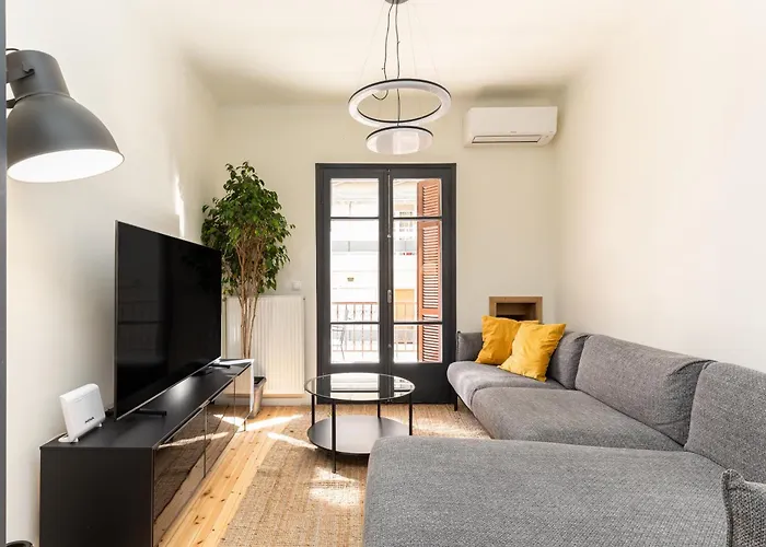 Vista By Halu!: Spacious Centre Daire Selanik