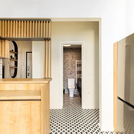 Vista By Halu!: Spacious Centre Apartament Salonic