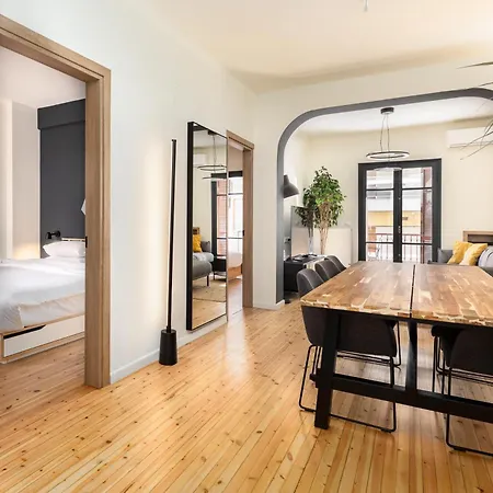 Vista By Halu!: Spacious Centre Apartament *