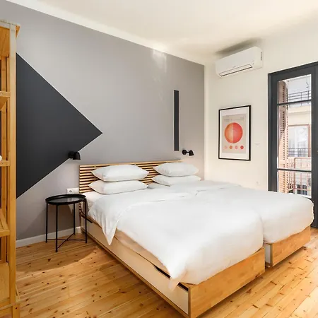 Vista By Halu!: Spacious Centre Apartament